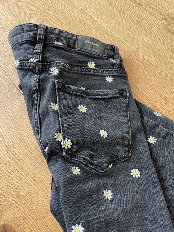Billede af jeans med blomster