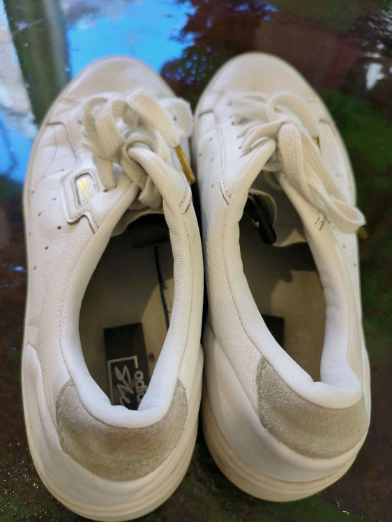 Billede af Adidas Hvide Læder Sneakers