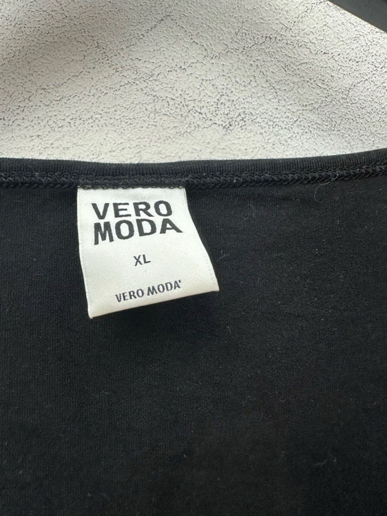 Billede af Vero Moda, helt ny langærmet bluse.