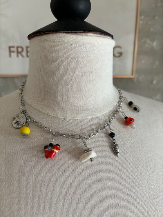 Billede af Upcycled charm necklace