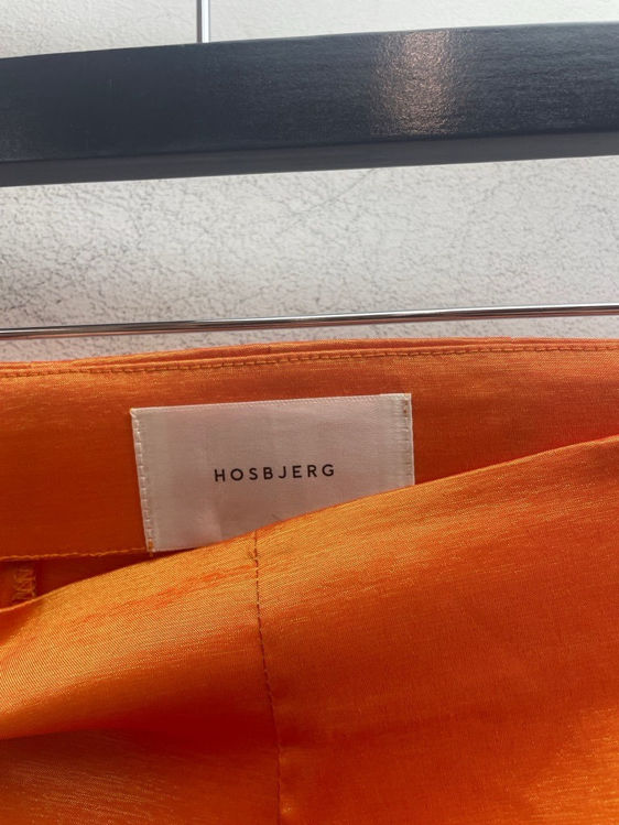 Billede af Shiny orange Hosbjerg bukser