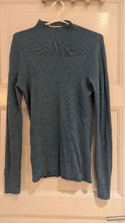 Billede af Teal Wool Uniqlo sweater 