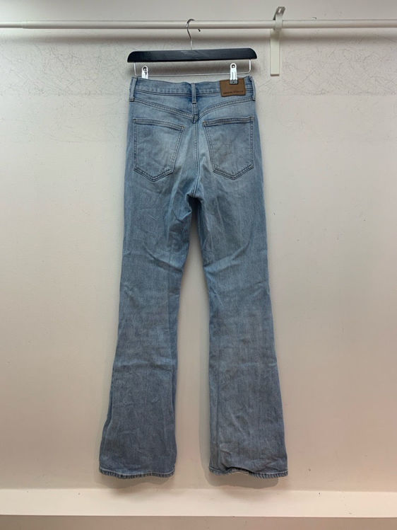 Billede af Lyseblå bootcut jeans 