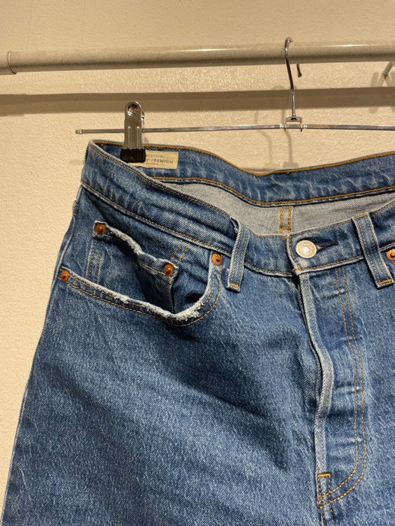 Billede af Blå Levi’s jeans