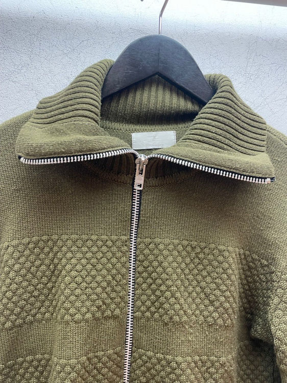 Billede af Grøn zip sweater 