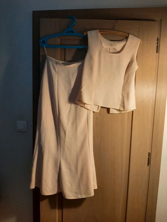 Billede af Sæt beige lang nederdel med top