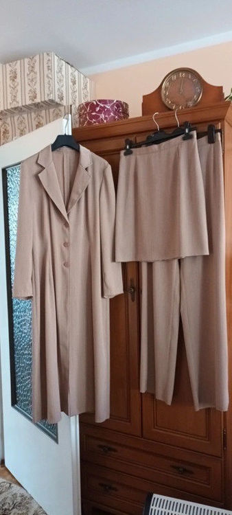 Billede af Sæt 3del beige lang blazer, nederdel og bukser