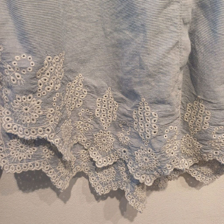 Billede af Skjorte med broderi 