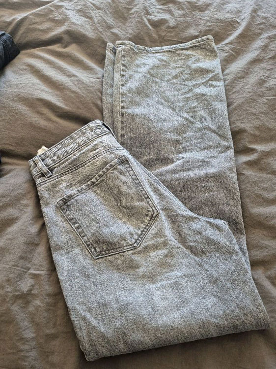 Billede af Stradivarius grå jeans