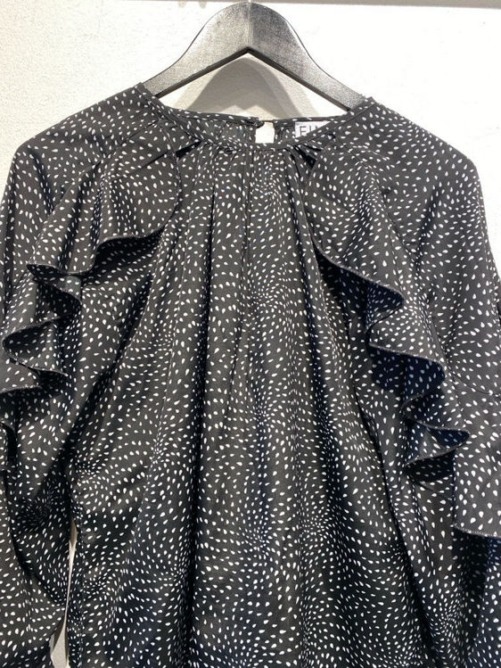 Billede af FINE Copenhagen bluse med flæser