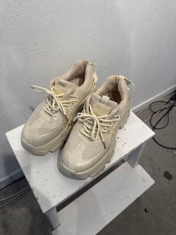 Billede af Beige sneaks