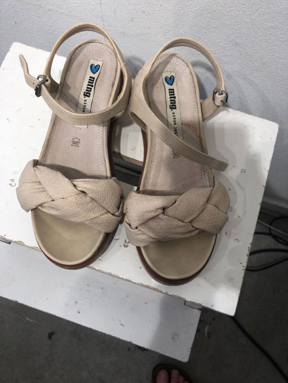 Billede af mtng, sandaler