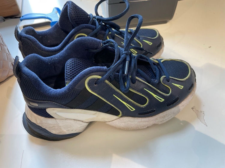 Billede af Adidas sneakers 