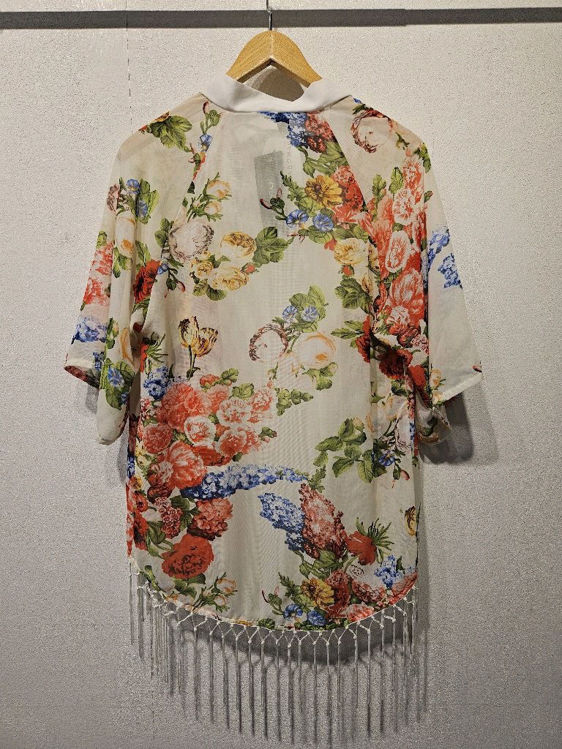 Billede af Flot blomstret kimono m.frynser